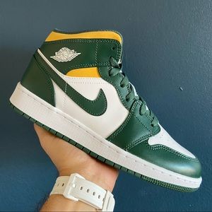 Nike Air Jordan 1 Mid Packers Noble Green Size M9